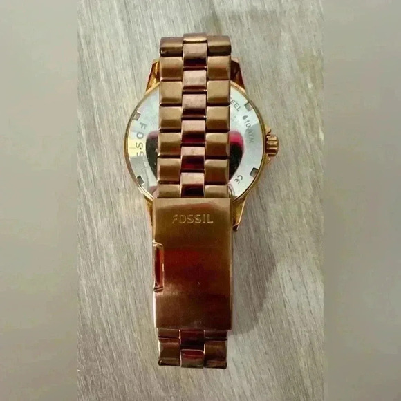 Fossil Rose Gold Watch 10ATM - Picture 14 of 15